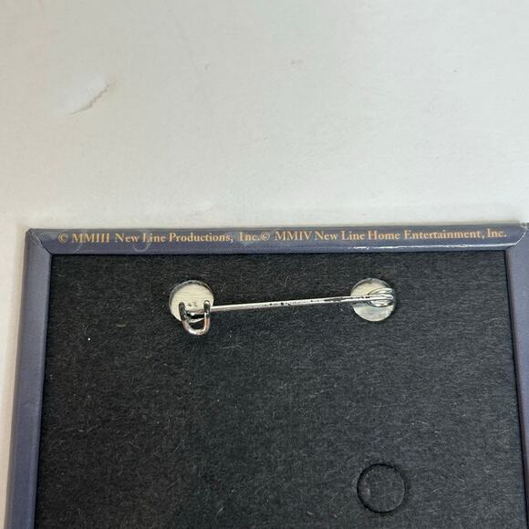 Lord Of the Rings Regurn of the King Gandalf Promotional Pinback Button 2004 - Picture 5 of 5